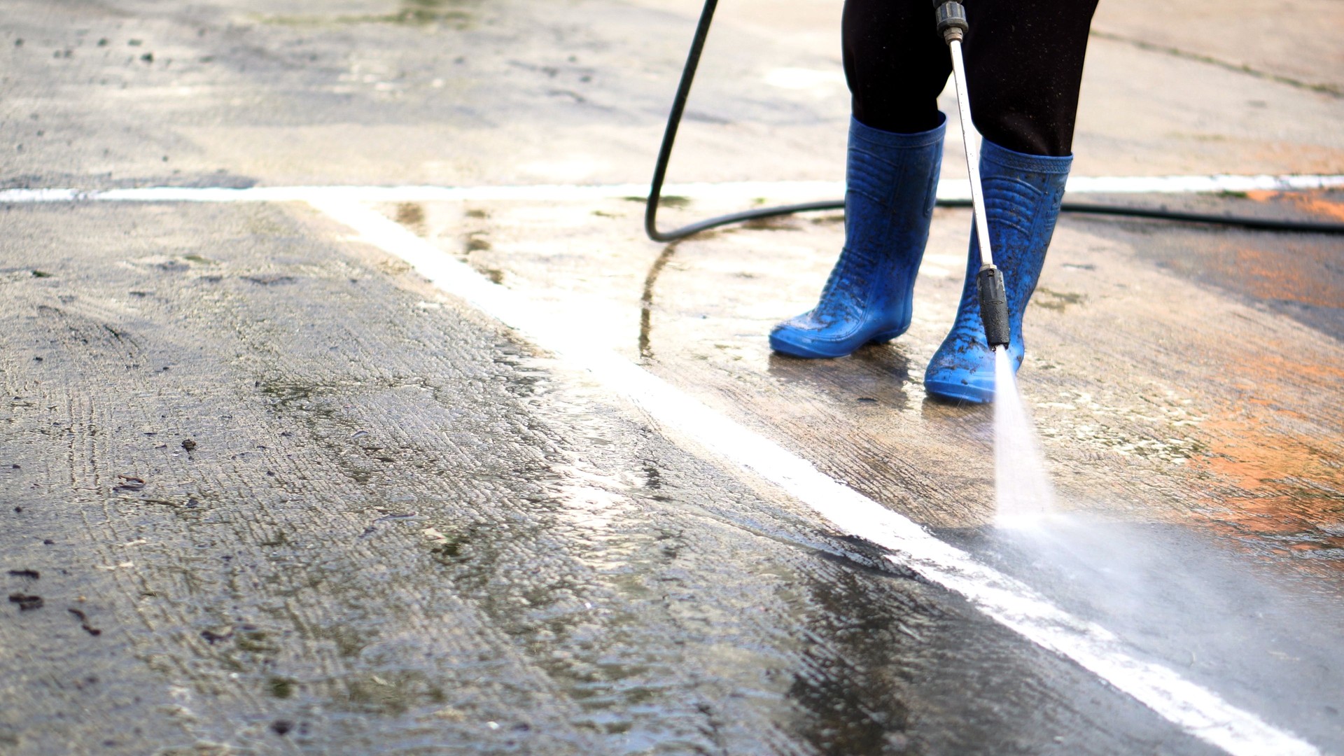 industrial cleaning pavement